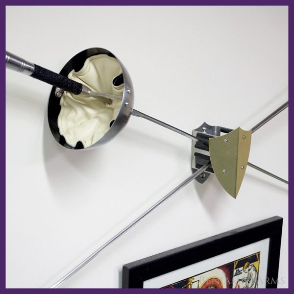 Crossed fencing swords wall mount with Italian epee